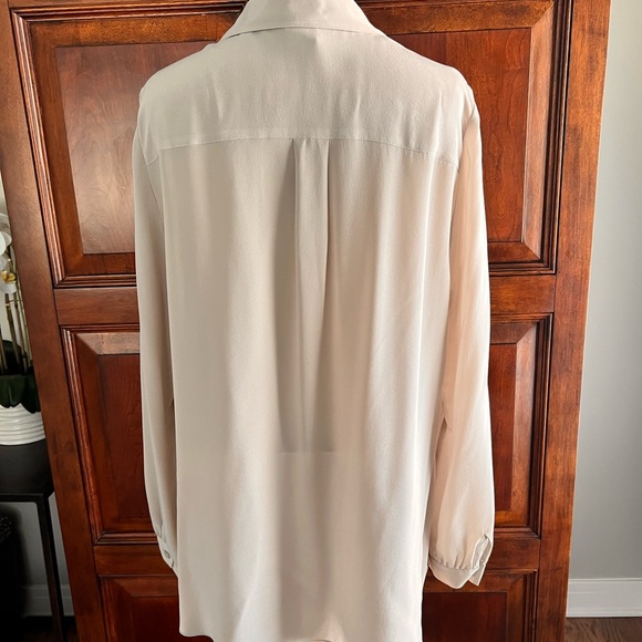 CAbi - Silk Blouse - Cream Long Sleeve LARGE - Picture 2 of 10